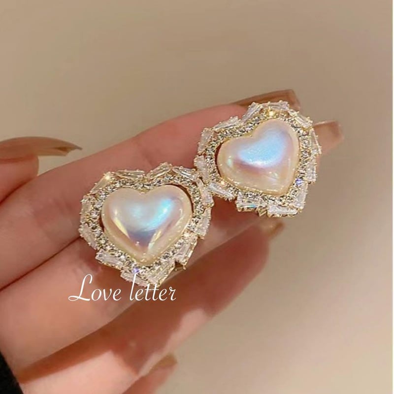 美品　AURA ハートピアス　ORIGIN AURA ハートピアス ORIGIN 美品 AURA ハートピアス ORIGIN