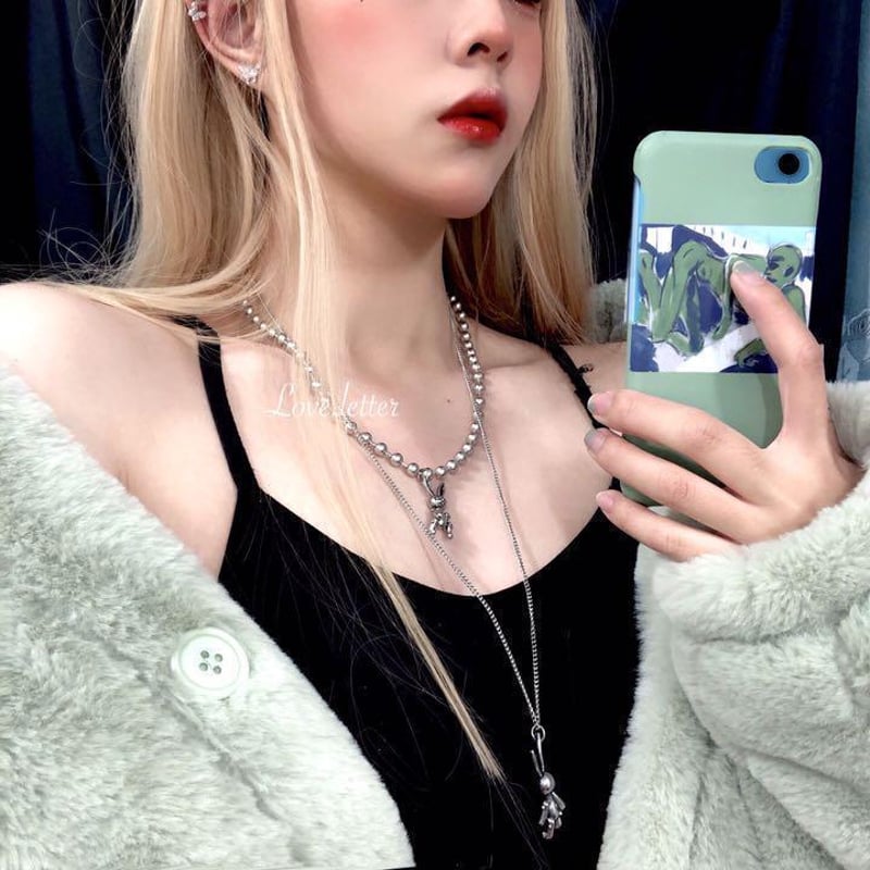 her praha momentel white rabbit ネックレス Rabbits Icon Necklace – #FR2