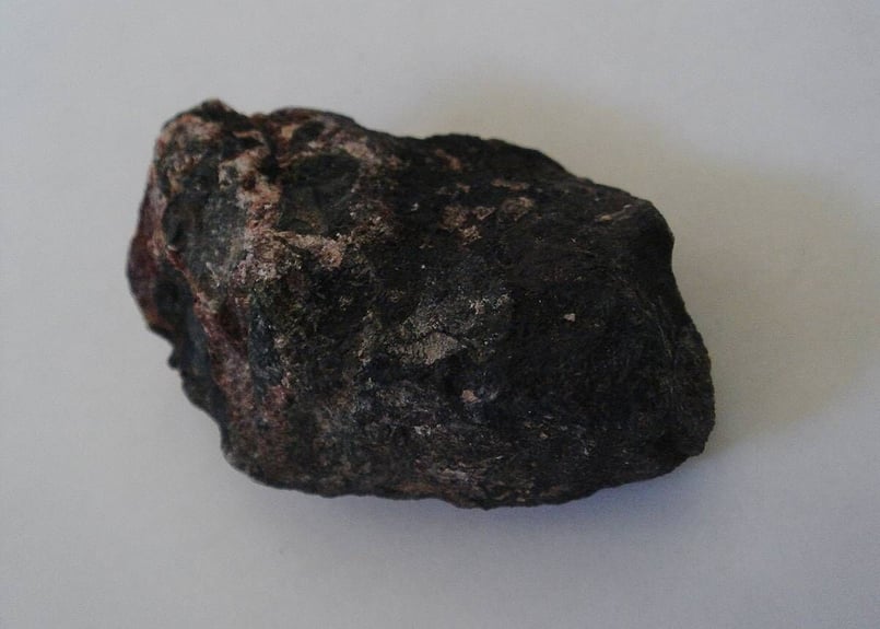 ラジウムシート100　チェコ産 最高品質ピッチブレンド100%原料 チェコ産 ピッチブレンド/瀝青ウラン鉱/閃ウラン鉱 81,1g | ICONIC STORE