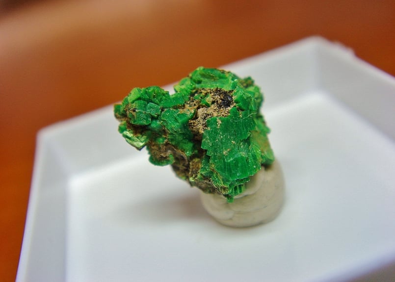 フランス産 燐銅ウラン鉱 Torbernite | ICONIC STORE