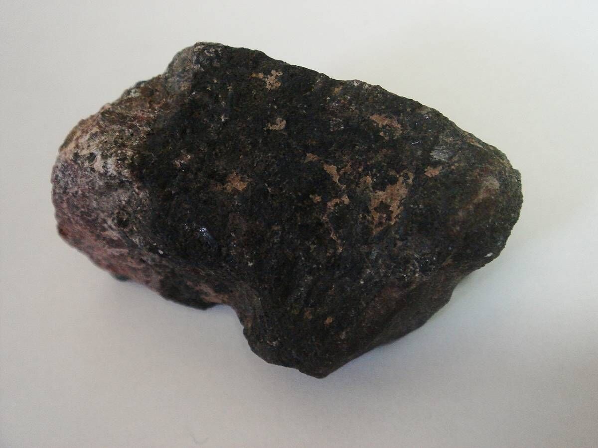 専用ページ コンゴシンコロブエ鉱山産 閃ウラン鉱 コンゴ産 ピッチブレンド/瀝青ウラン鉱/閃ウラン鉱 99,1g