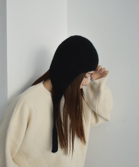 cap-02063　Ear Flap Beanie Off-White  Gray Black