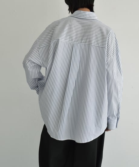 tops-02521　Oversized Striped Shirt  White Navy
