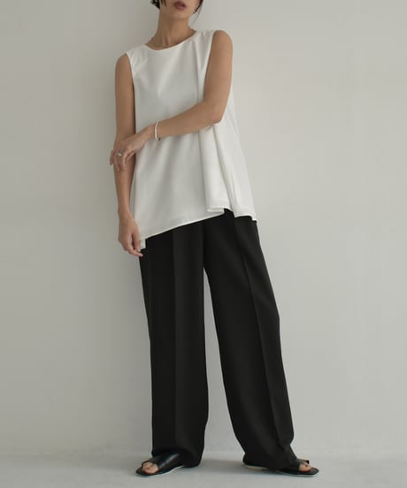 tops-02480　Back Twist Sleeveless White Black