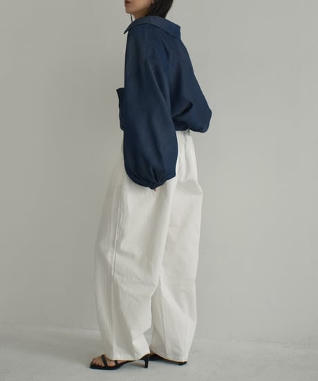 outer-02079　Volume Sleeve Indigo Chambray Blouson