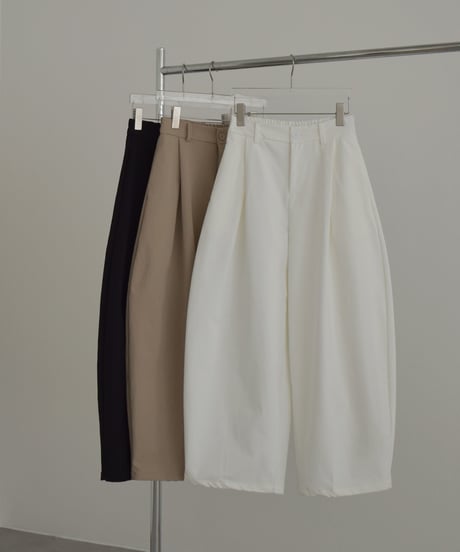 bottoms-02313 Tuck Wide Cocoon Pants Off-White Beige Black