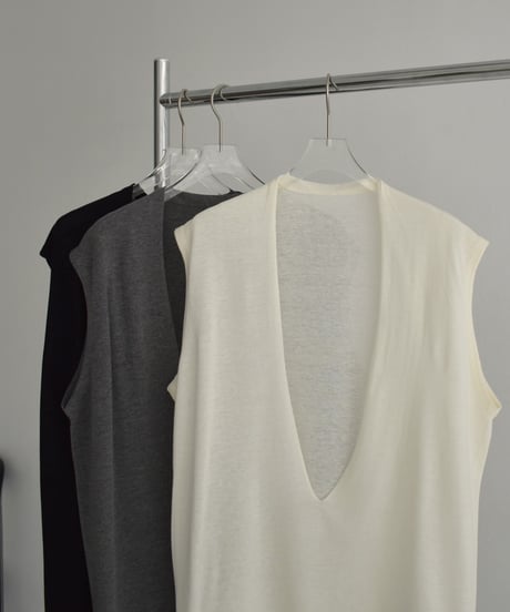 knit-02322　Deep V-neck Sheer Knit Vest  Ecru Gray Black