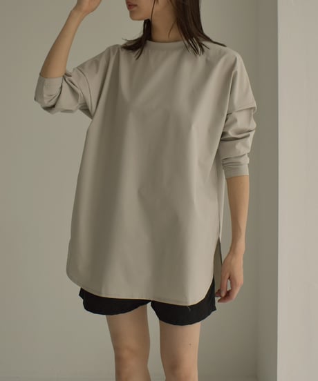 swim-04014　Made in Japan Round Hem Rash Guard　Greige　Black