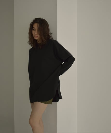 swim-04014　Made in Japan Round Hem Rash Guard　Greige　Black