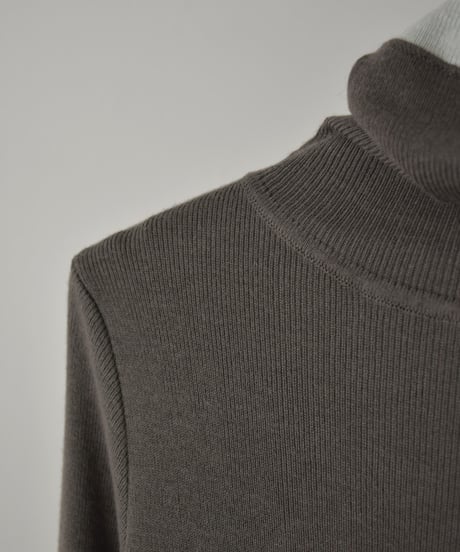 nh-knit-02366 Bicolor Turtleneck Knit Beige Brown Charcoal