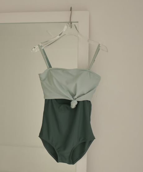 swim-02257　Bicolor Cutout One Piece Swimsuit
