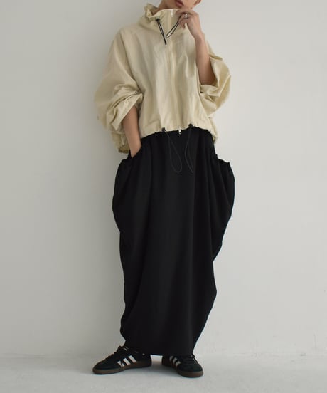 bottoms-07018　Pocket Gathered Cocoon Skirt　Ecru　Black