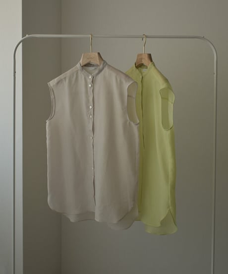 tops-04126 MADE IN JAPAN SHEER SLEEVELESS SHIRT