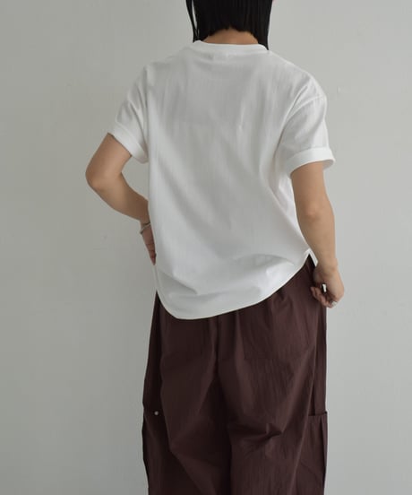 nh-tops-02559  Graphic Tee 'What is'  White  Black