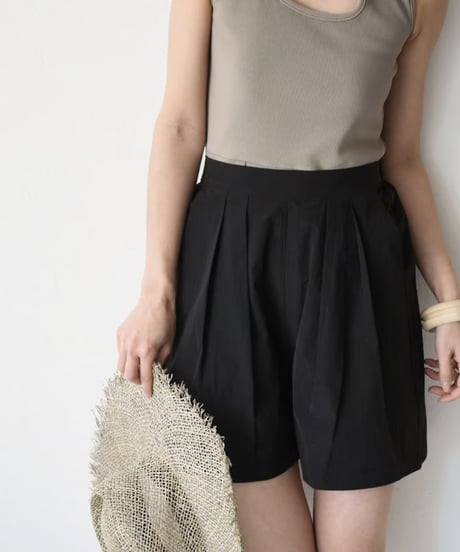 swim-07001　Tucked Swim Shorts　Beige　Khaki　Dark Brown　Black