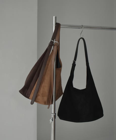 bag2-02667　Faux Suede One Handle Bag　Camel Dark-brown Black