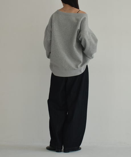 tops-02509　Off-Shoulder BIG Sweatshirt White Gray Charcoal Black