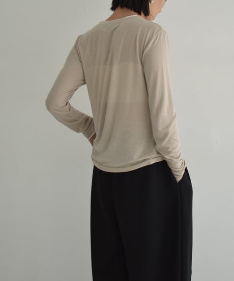 tops-02541　Layered-Like Snap Button Pullover  Beige Black