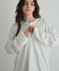 tops-02601 Henley Neck Long T-Shirt White