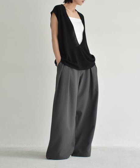 knit-02322　Deep V-neck Sheer Knit Vest  Ecru Gray Black