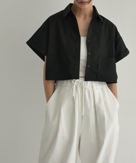 tops-02482　Front Pocket Cropped Shirt Blue Black