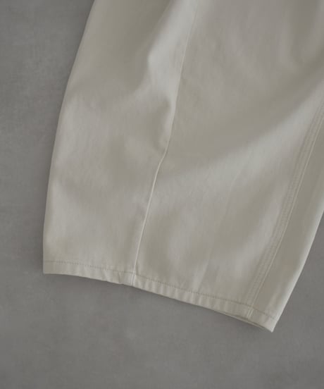 bottoms-02314 Volume Tuck Cocoon Denim Ecru