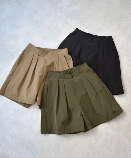 swim-07001　Tucked Swim Shorts　Beige　Khaki　Dark Brown　Black