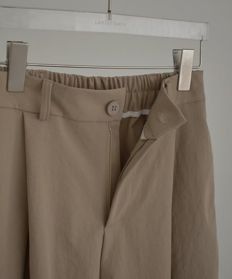 bottoms-02313 Tuck Wide Cocoon Pants Off-White Beige Black