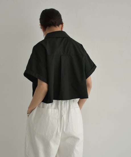 tops-02482　Front Pocket Cropped Shirt Blue Black