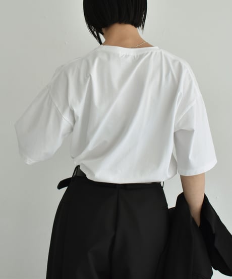 nh-tops-02532   Photographic Tee  White Black