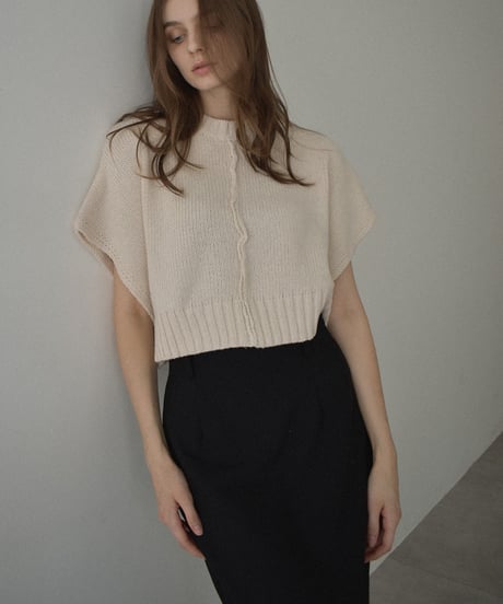 knit-02335  French Sleeve Cropped Knit   Light-Beige Black