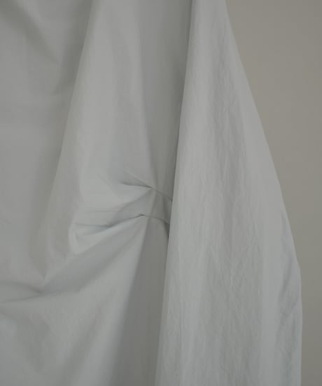 tops-02526　Drape Neck Blouse　White Gray