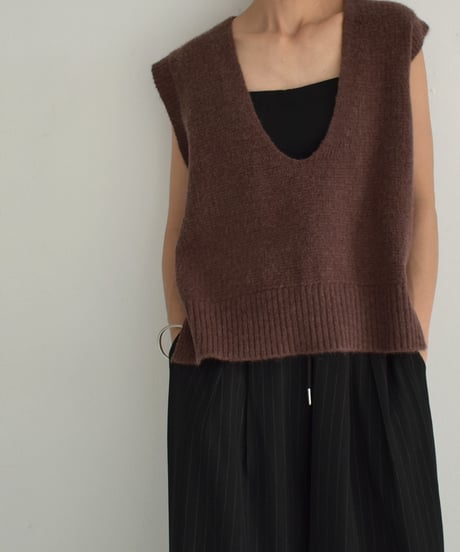 knit-02279　U-Neck Vest Gray Brown Black