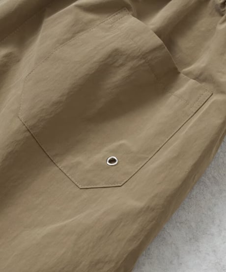 swim-07001　Tucked Swim Shorts　Beige　Khaki　Dark Brown　Black