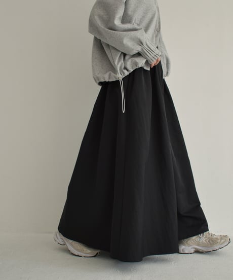 bottoms-02226　Nylon Gathered Volume Skirt　Greige　Gray　Black