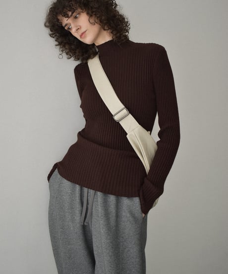 knit-02305　Ripple High Neck Knit  Ivory  Brown  Black