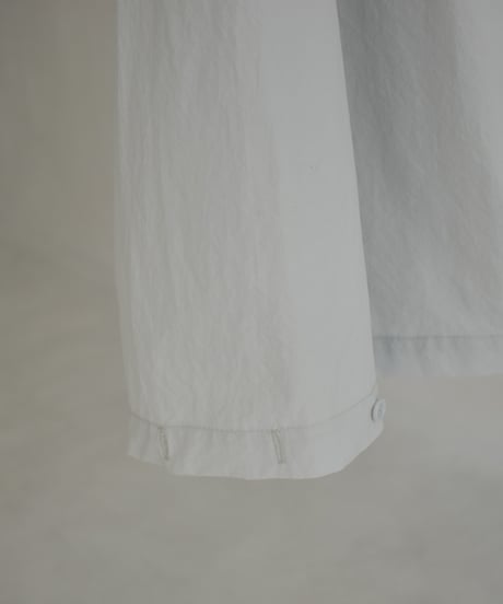 tops-02526　Drape Neck Blouse　White Gray