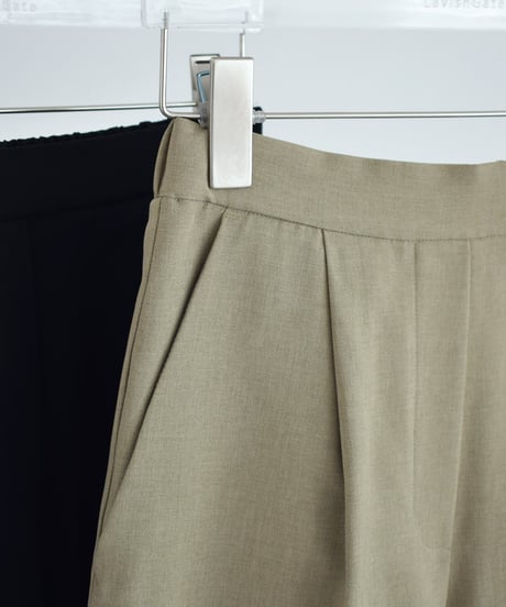 bottoms-04050　Made in Japan linen-like wrinkle-resistan, cool-to-the-touch shorts　Khaki Beige  Black