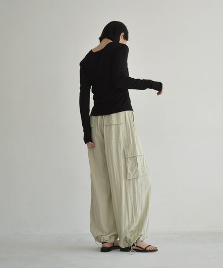bottoms-02274  Wide Cargo Pants  Ecru Black