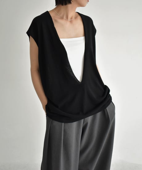 knit-02322　Deep V-neck Sheer Knit Vest  Ecru Gray Black