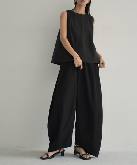 tops-02501　Sleeveless Tent Blouse Ivory Black