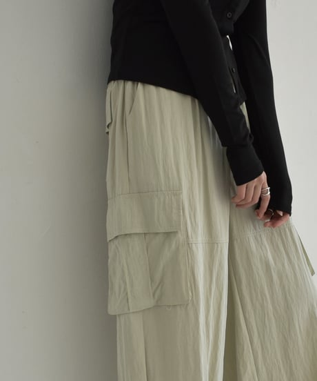 bottoms-02274  Wide Cargo Pants  Ecru Black
