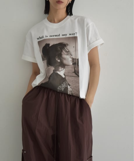 nh-tops-02559  Graphic Tee 'What is'  White  Black