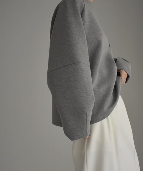 tops-12008　Cocoon Sleeve Cardboard Knit Pullover　Grey　Black