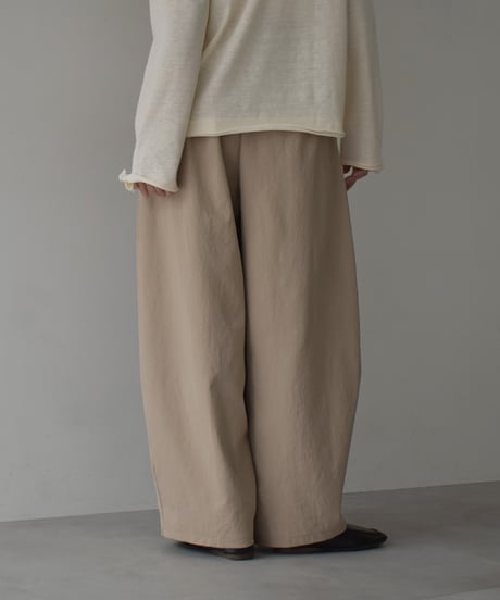 bottoms-02313 Tuck Wide Cocoon Pants Off-White Beige Black
