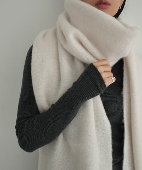 muffler-02022　Volume Fringe Muffler　Ecru Blue Black Gray Cream