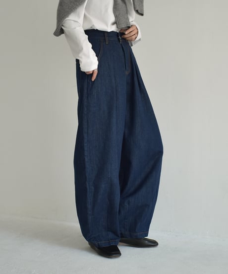 bottoms-02209　Tuck Cocoon Denim Pants　Indigo　Blue