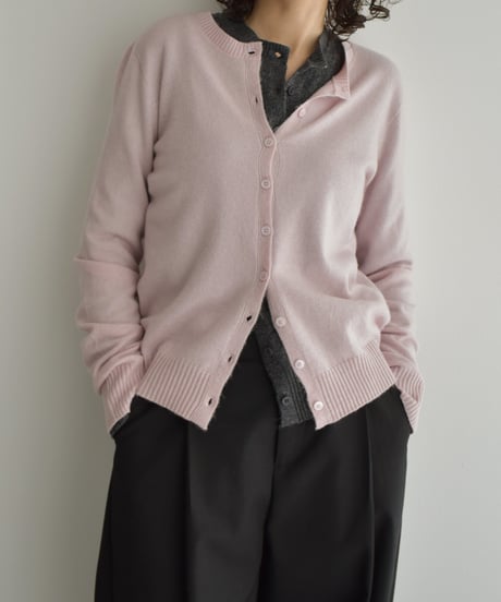 knit-02372 Crew Neck Compact Knit Cardigan Off White Yellow Pink Blue Gray Black