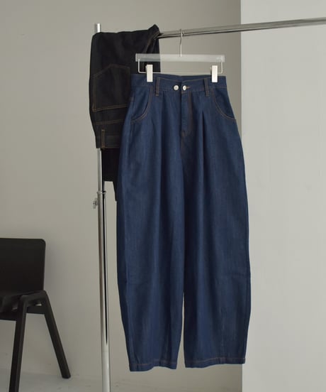 bottoms-02209　Tuck Cocoon Denim Pants　Indigo　Blue