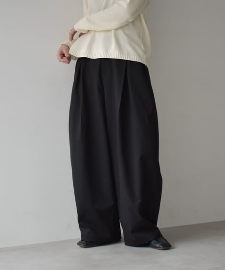 bottoms-02313 Tuck Wide Cocoon Pants Off-White Beige Black